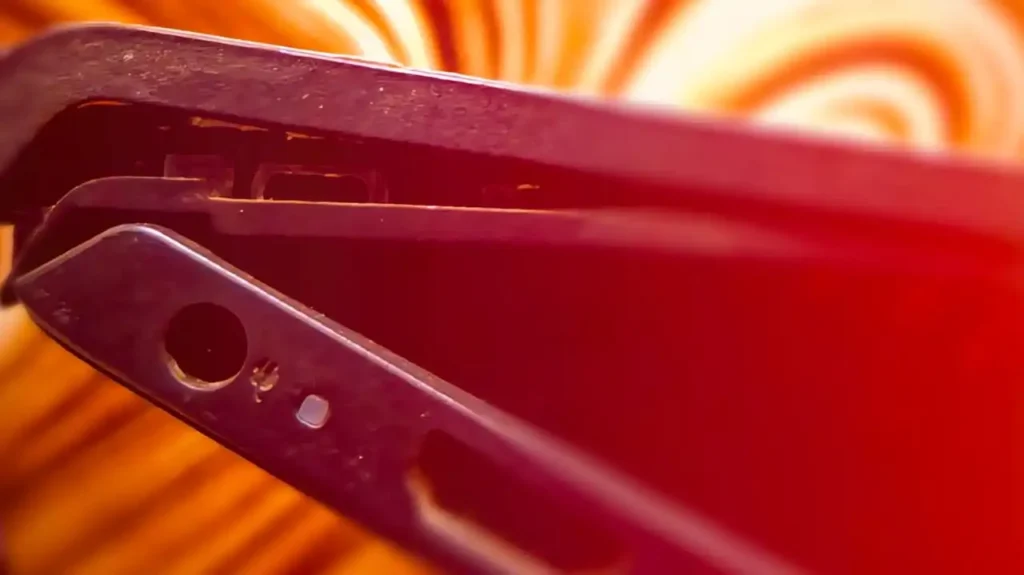 Laptop Hinges Repair Shop Mumbai