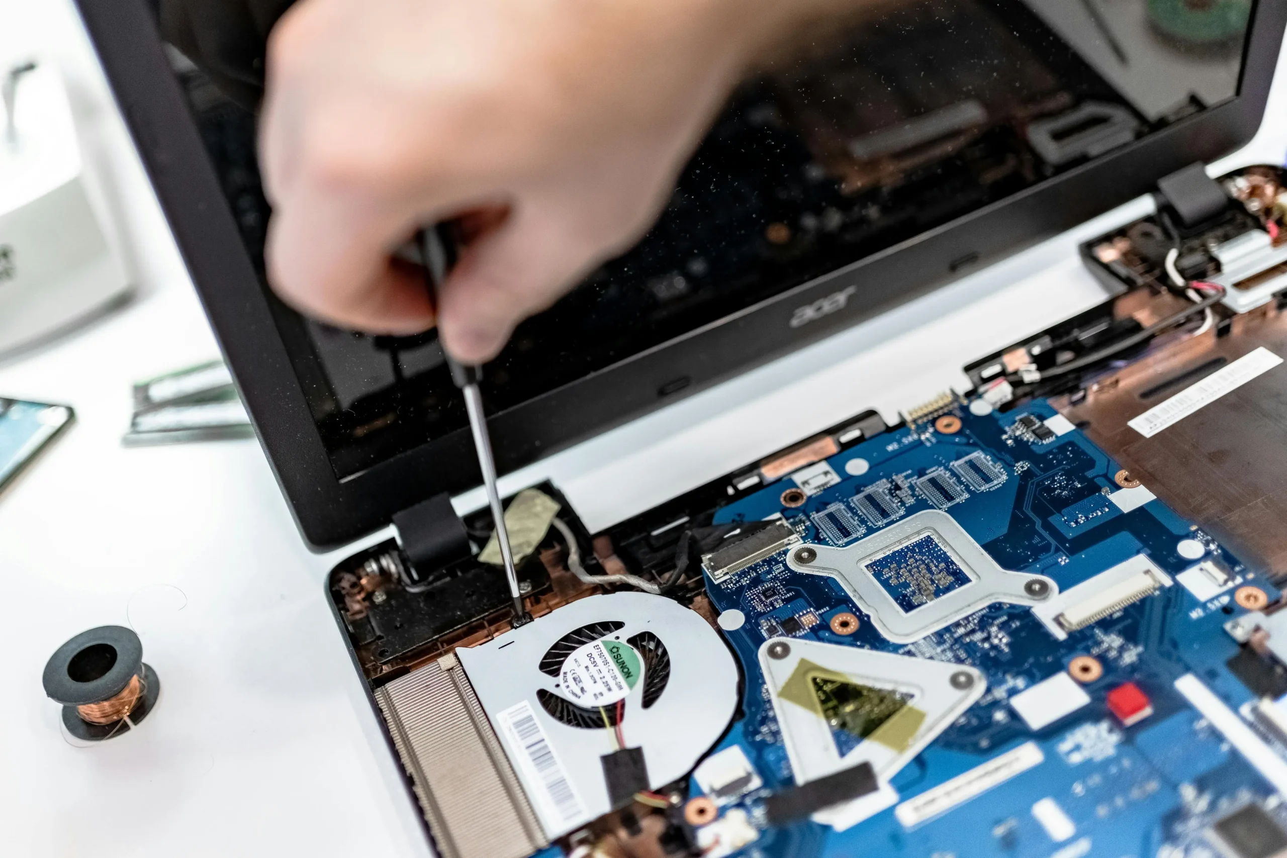 laptop Repair at home in dadar west